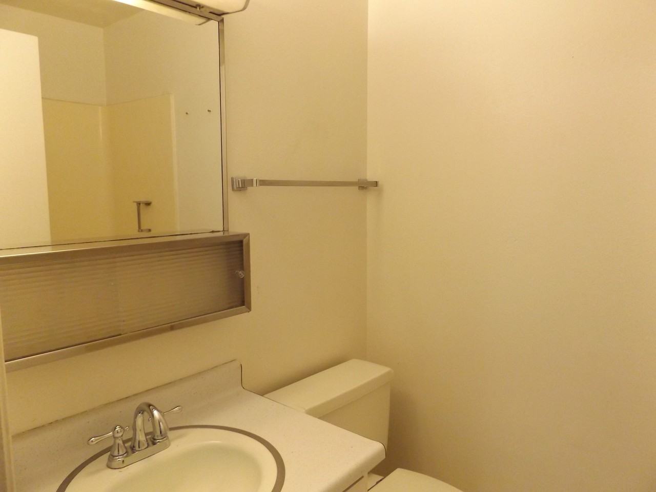 2756 Arcadia Dr - Photo 7 of 10