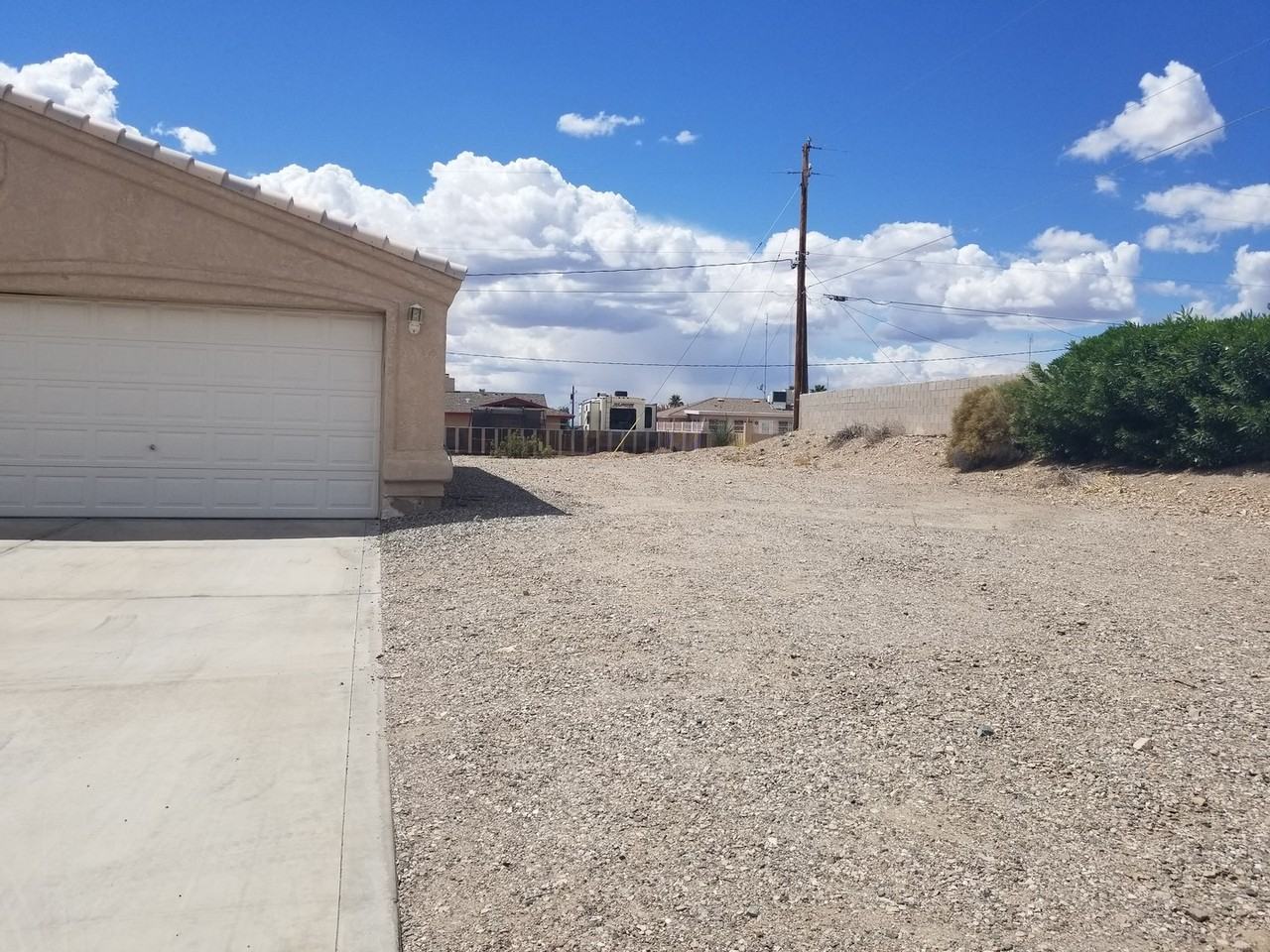 3747 Mission Dr S - Photo 2 of 26