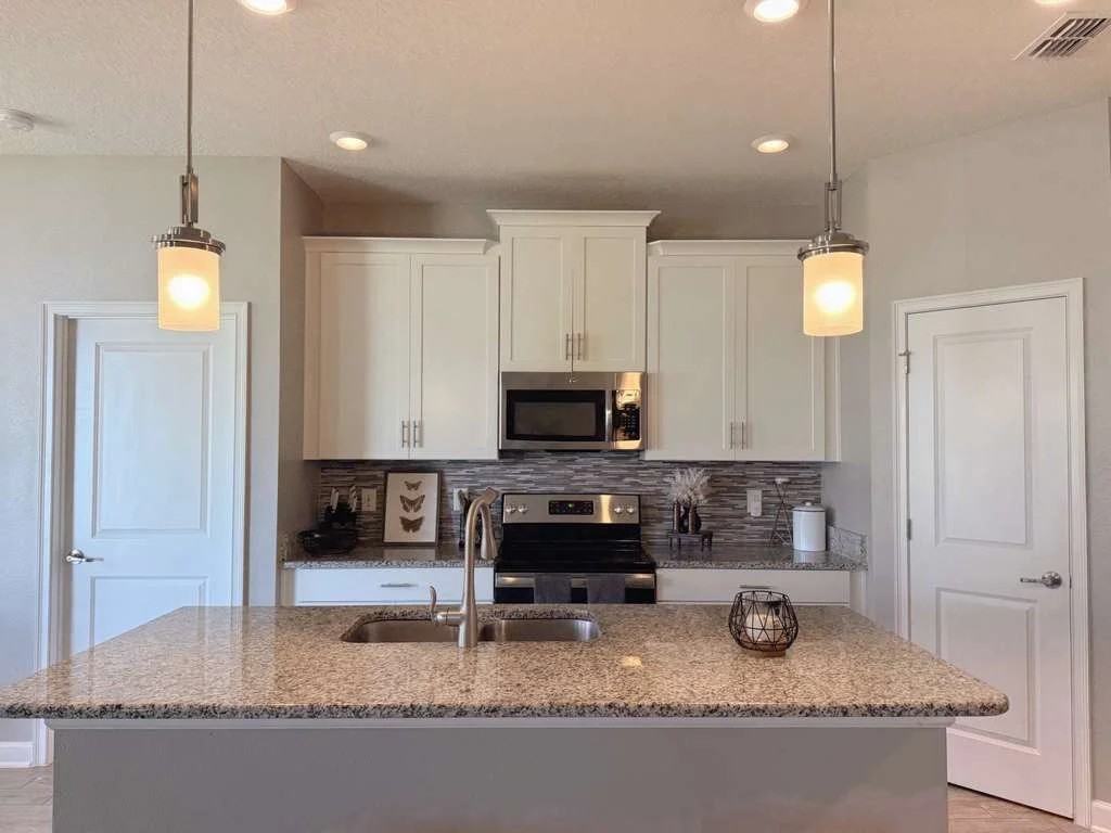 2877 Youngford St - Photo 2 of 17