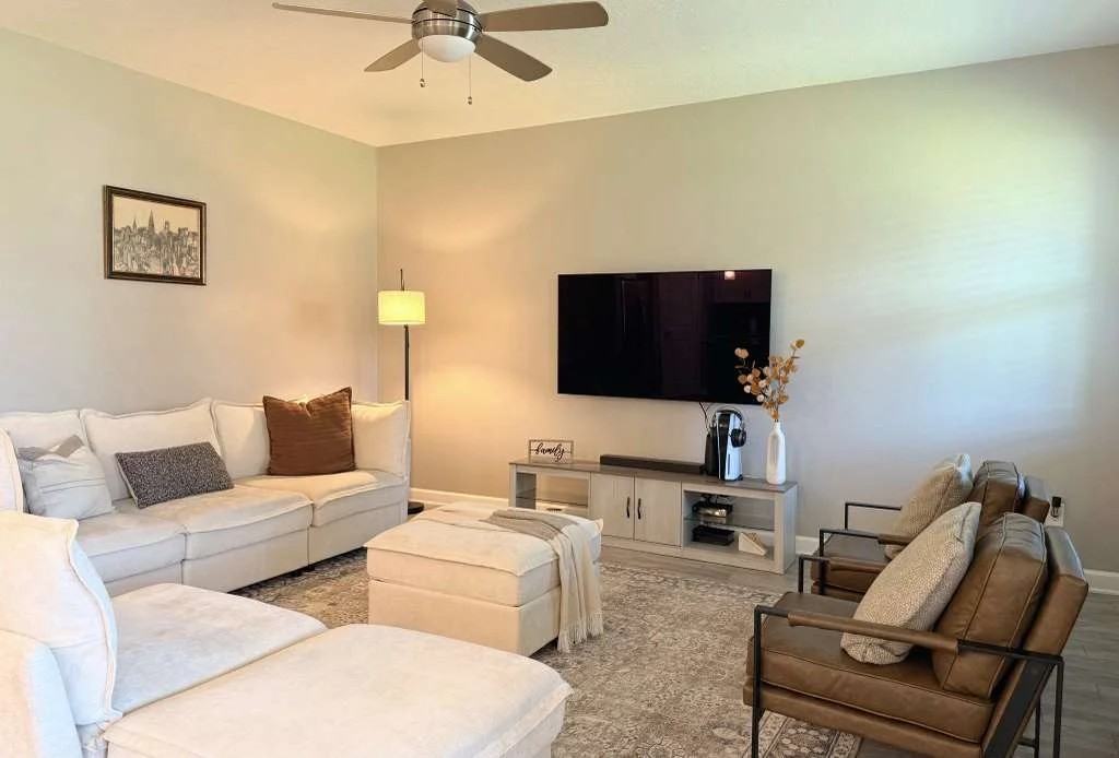 2877 Youngford St - Photo 5 of 17