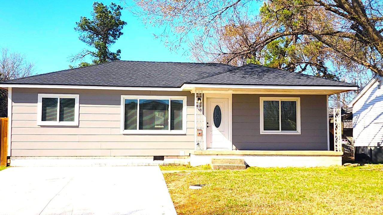 6709 Nw 26th St - Photo 3 of 33