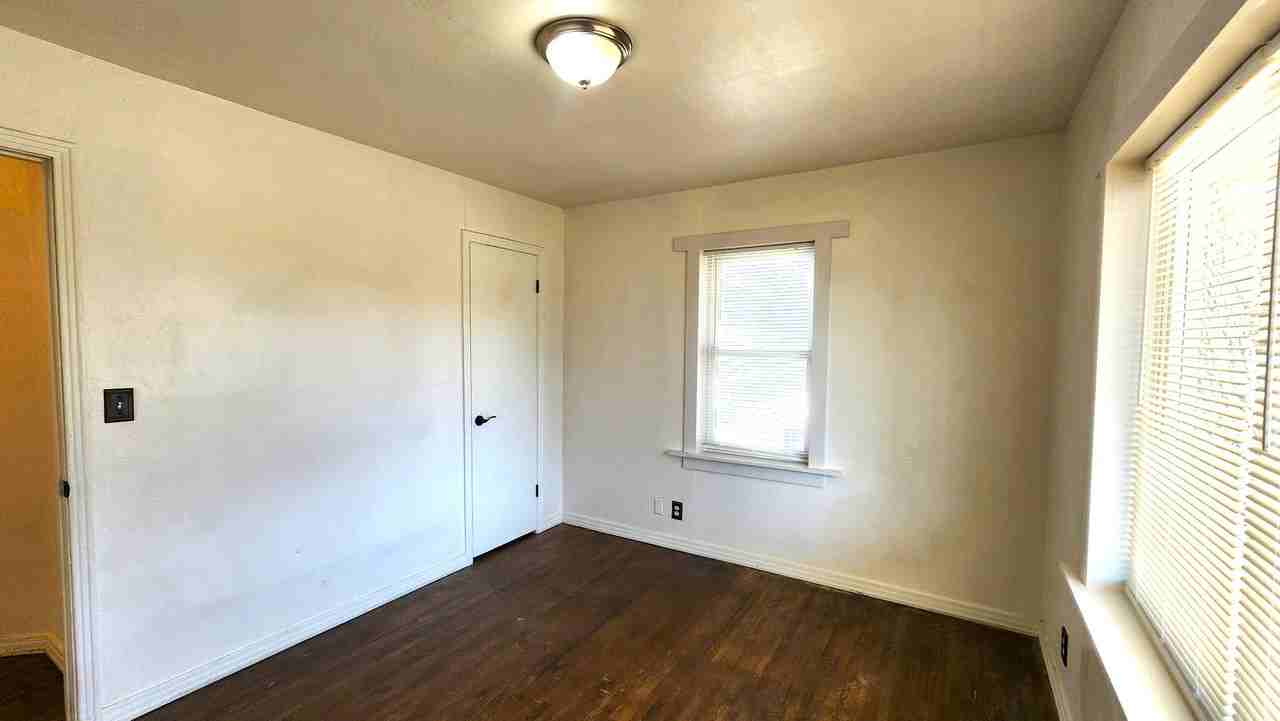 6709 Nw 26th St - Photo 5 of 33