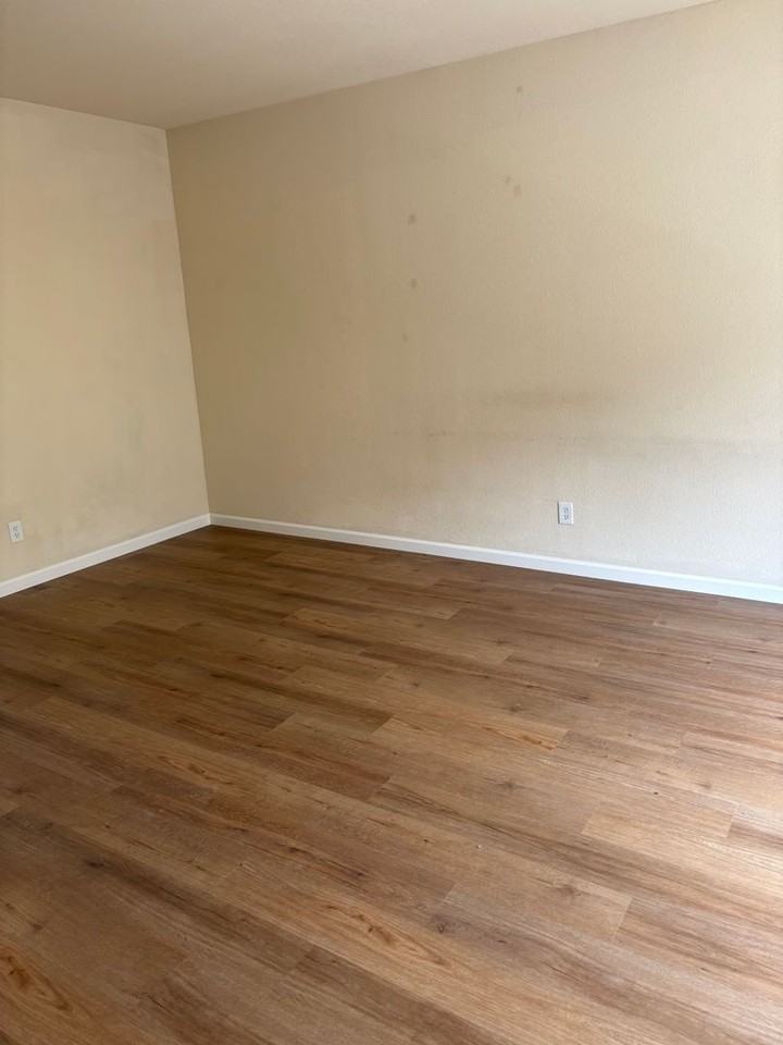 4149 Amber Marie Ln - Photo 5 of 18