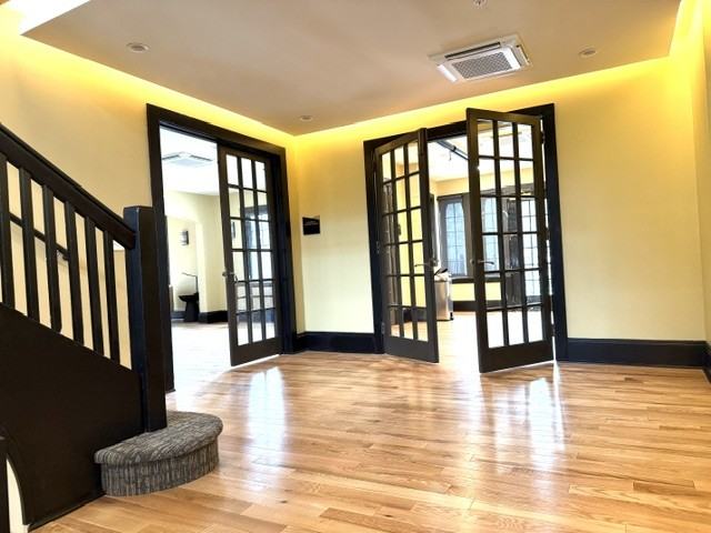 105 Westbourne Ln Rm 8 #8 - Photo 3 of 12