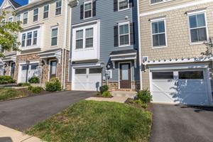 featured image of 3430 Montague St