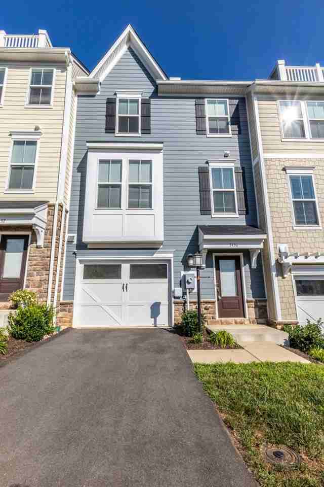 3430 Montague St - Photo 2 of 41