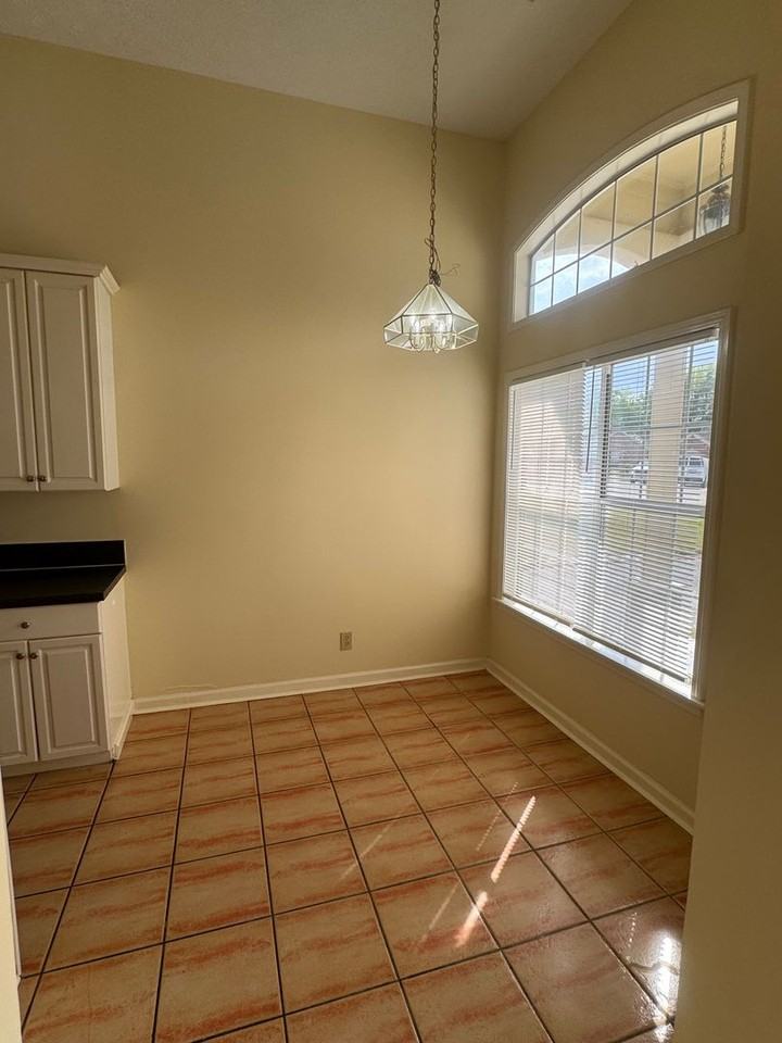 2635 Royal Downing Ct - Photo 5 of 31