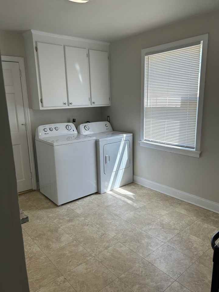 2803 Blossom St - Photo 5 of 11