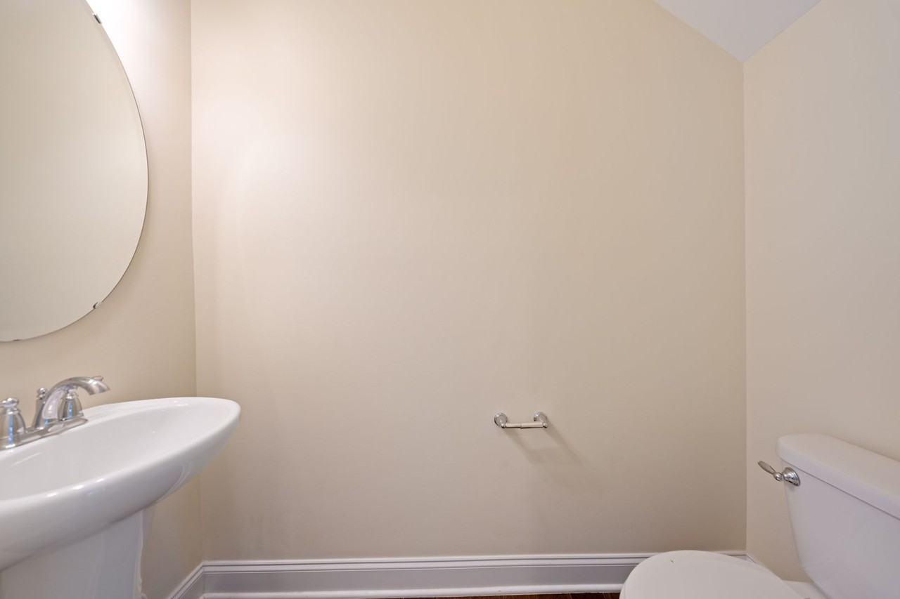 221 Macy Grove Dr - Photo 6 of 18