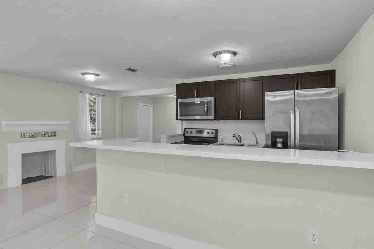 9398 Nw 4th Ave - Photo 7 of 26