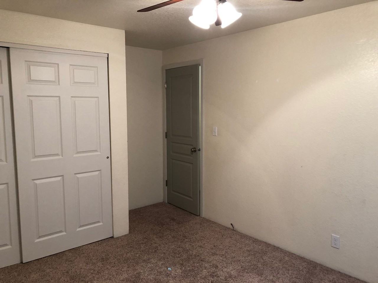 2759 W Lorraine Ave - Photo 6 of 10