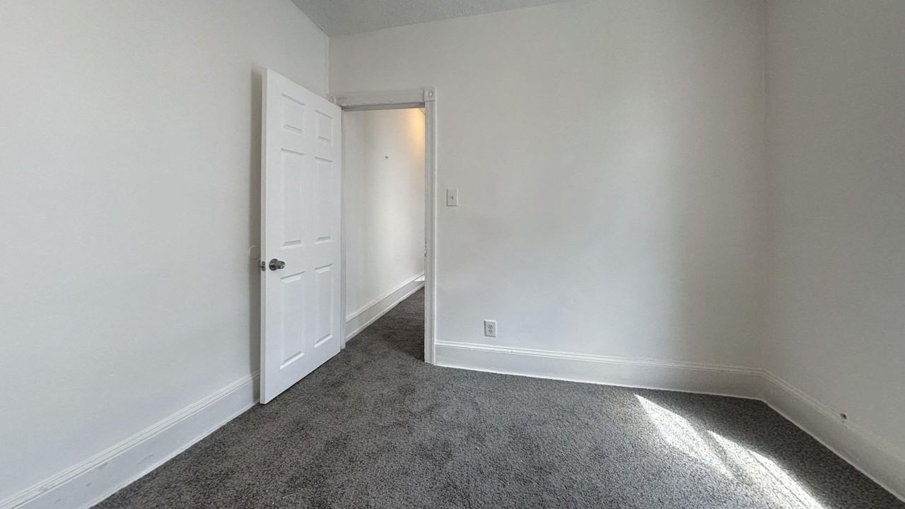 5156 Wakefield St - Photo 5 of 17