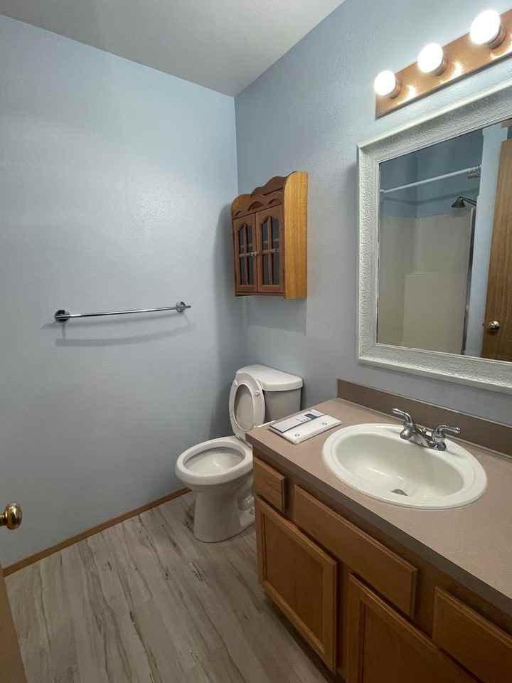303 Nw Capstan Ct - Photo 2 of 12