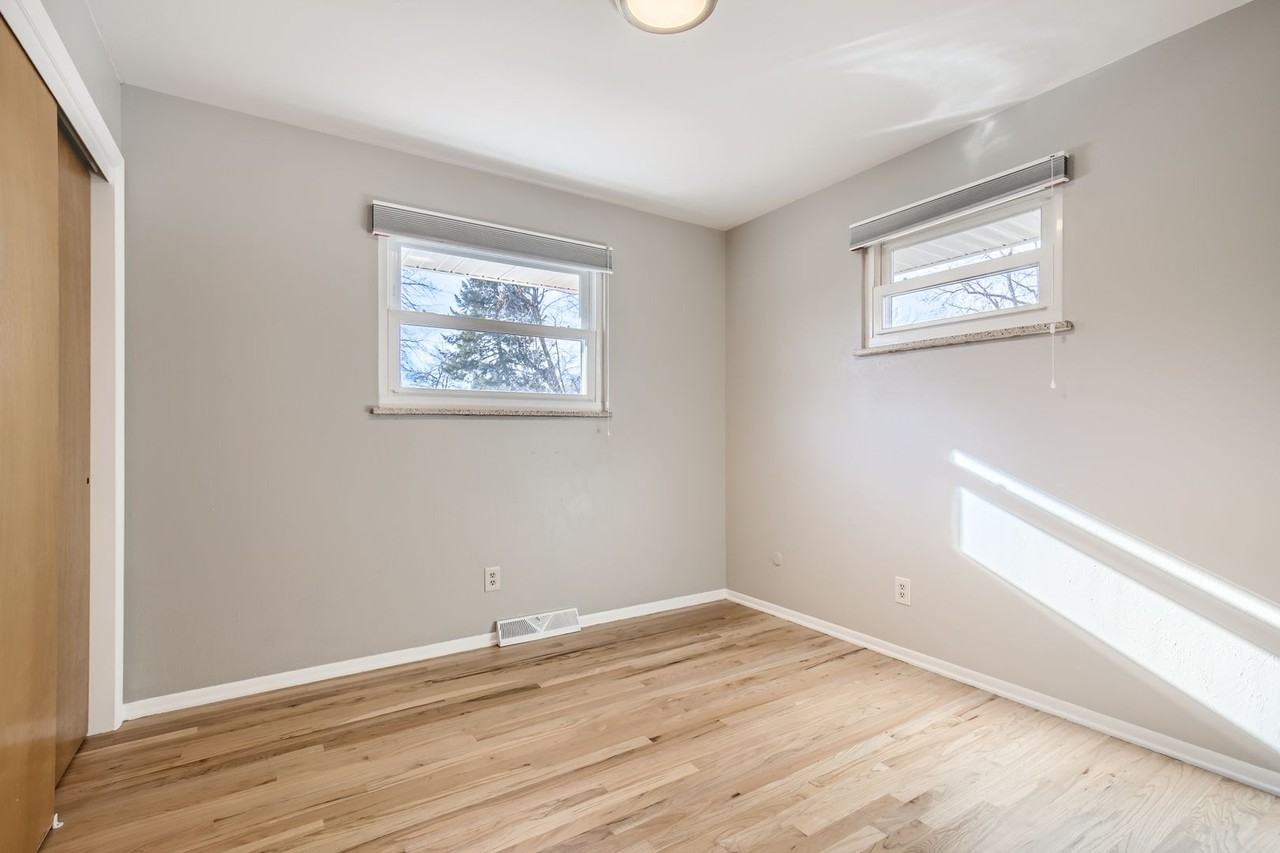 231 W Fremont Ave - Photo 7 of 11