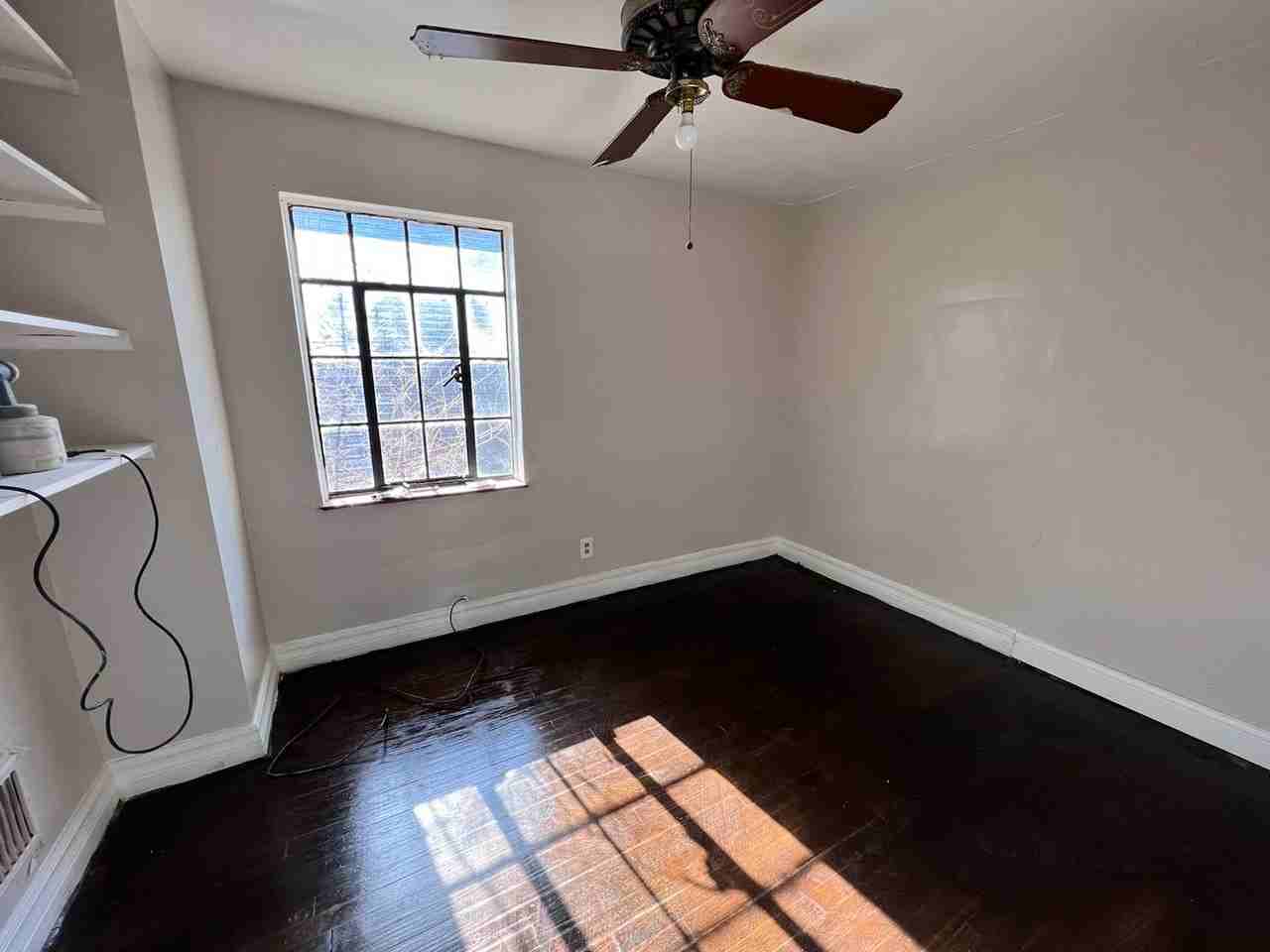 16889 Washburn St - Photo 6 of 10