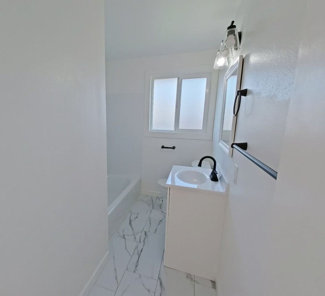 390 Cedar St - Photo 7 of 15