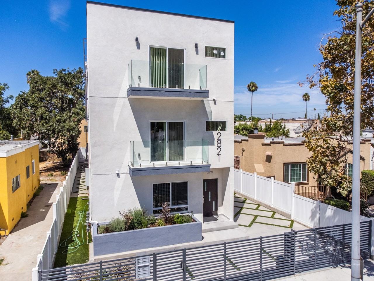 2821 Virginia Rd - Photo 5 of 21