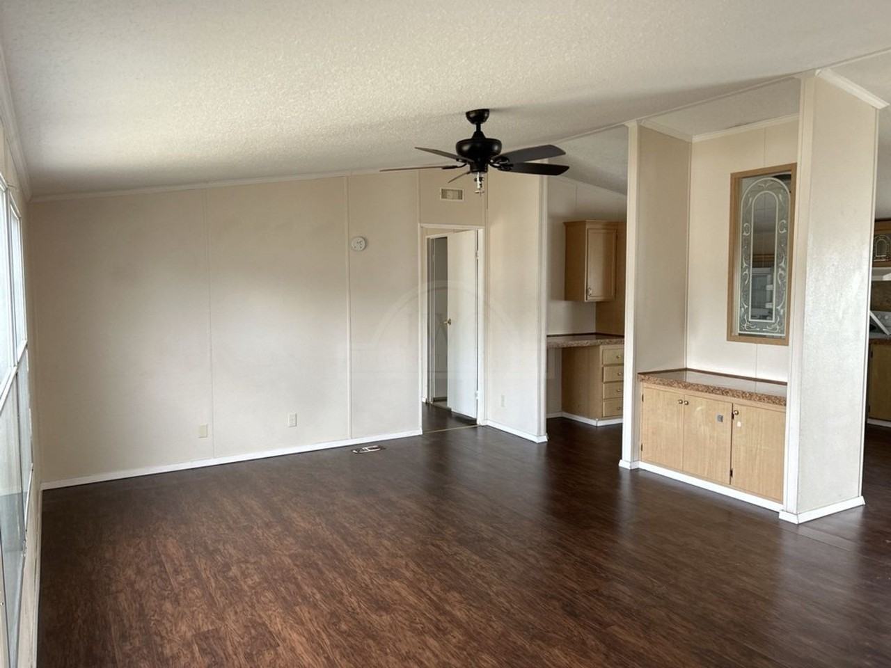 5204 Tiffany Cir - Photo 4 of 13