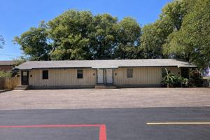 featured image of 1005 1/2 N 10th St