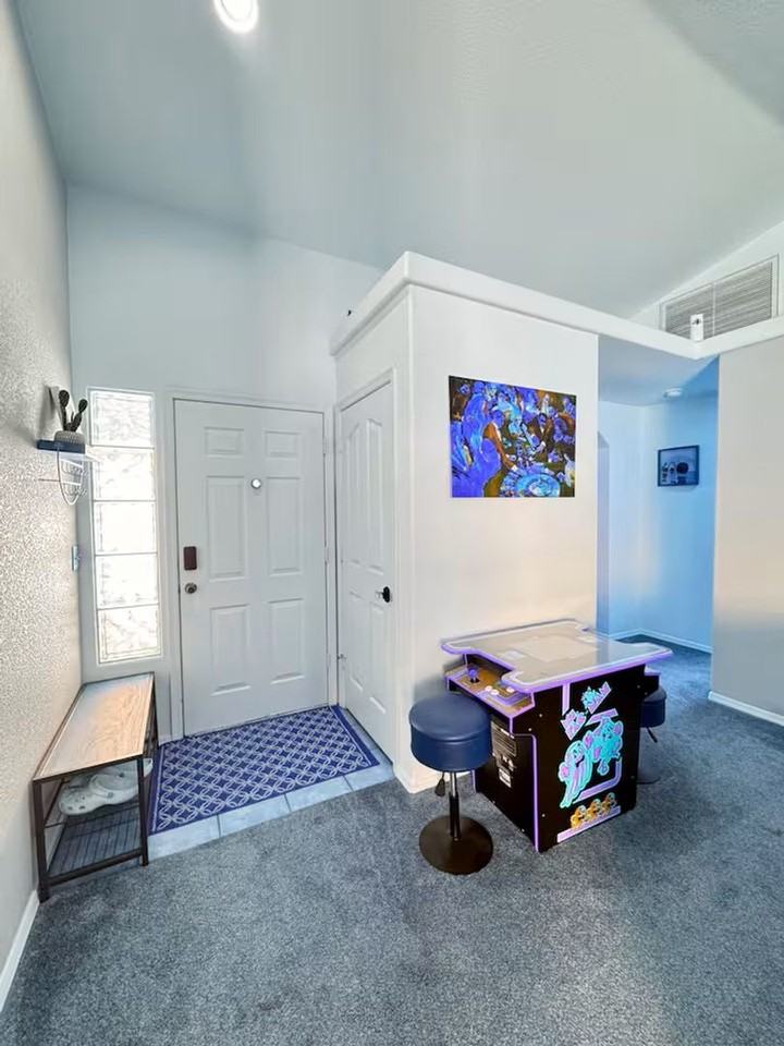 2576 Mccormick Blvd - Photo 7 of 17