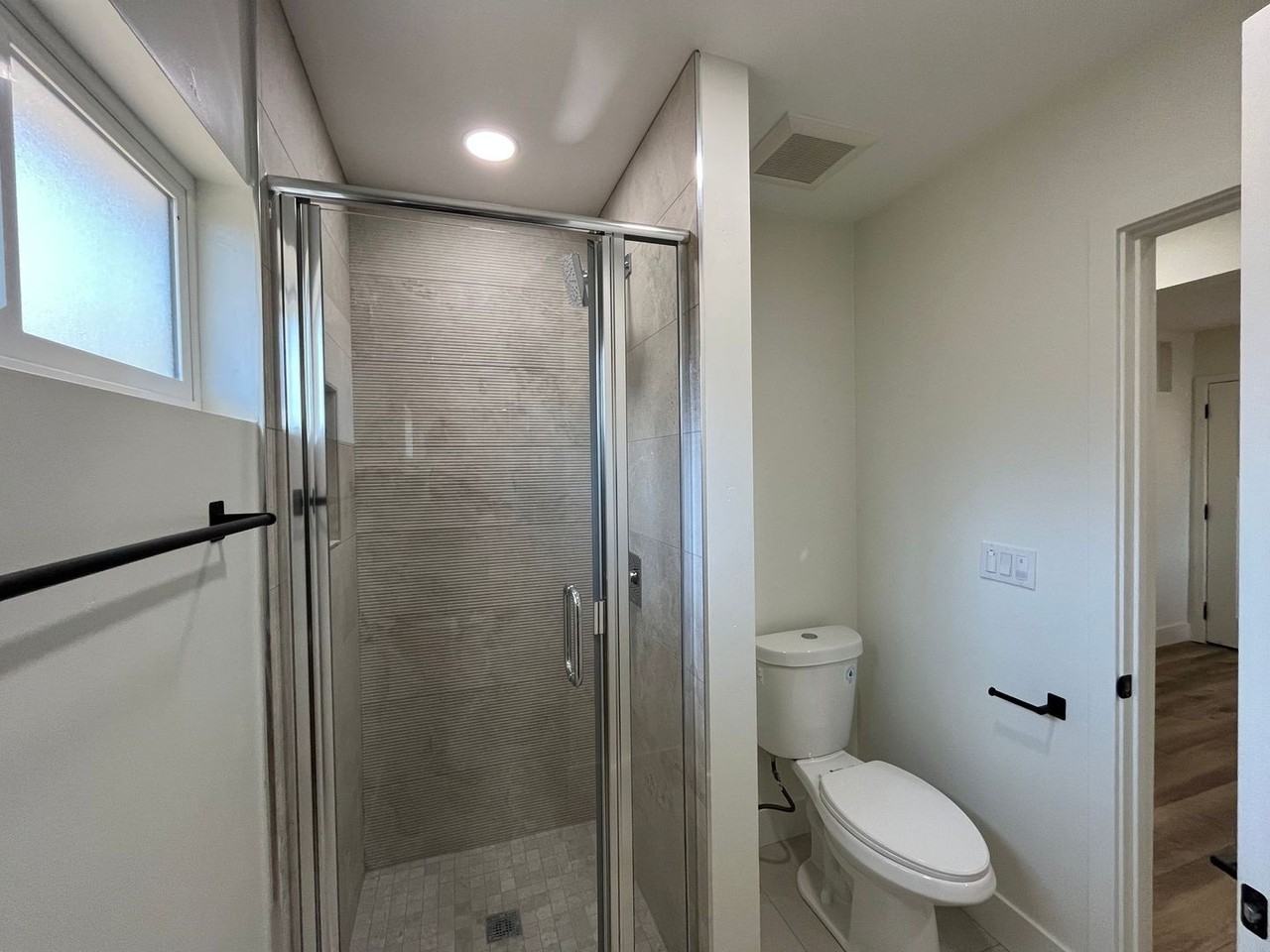 5165 Ewing St - Photo 6 of 7