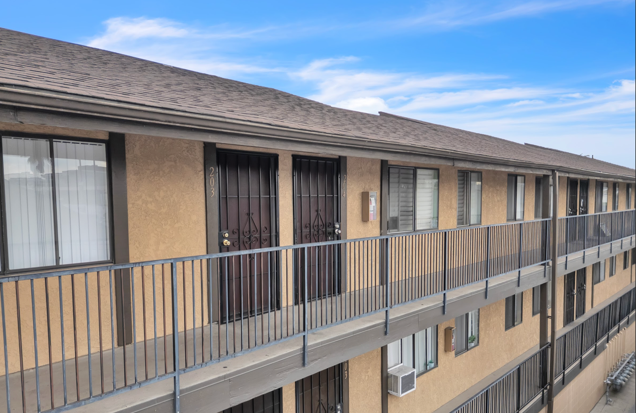 8th Street Residences - Photo 3 of 7
