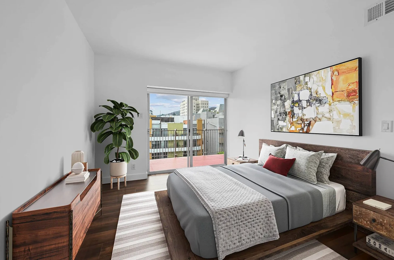 8th Street Residences - Photo 6 of 7