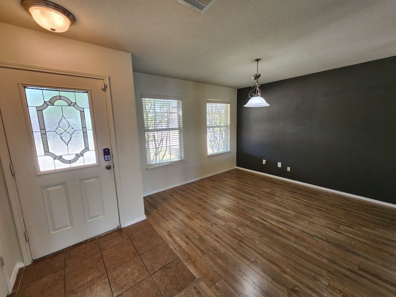 5709 Valley Stream Way - Photo 2 of 28