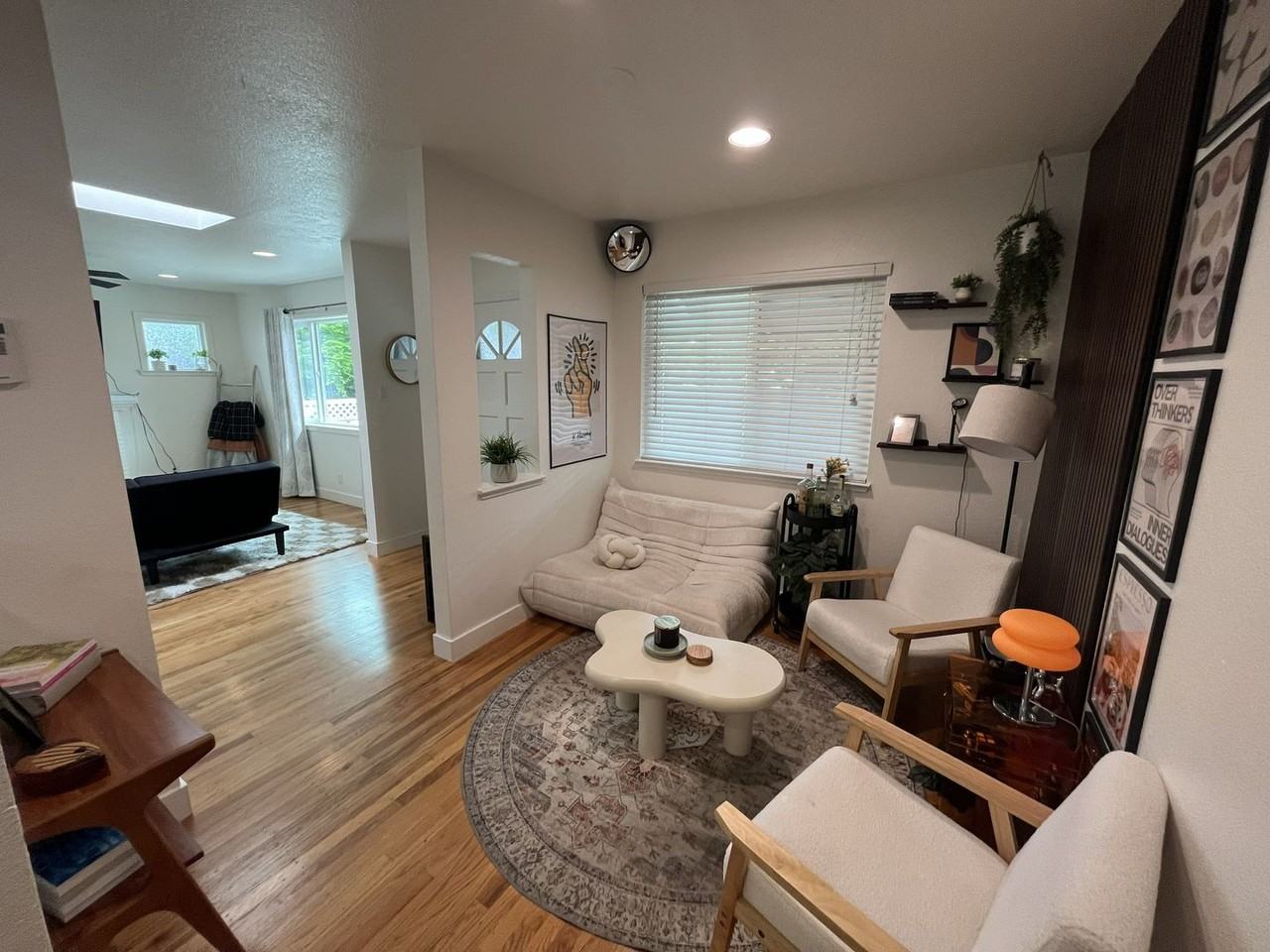 8342 Hillgrove St - Photo 5 of 26