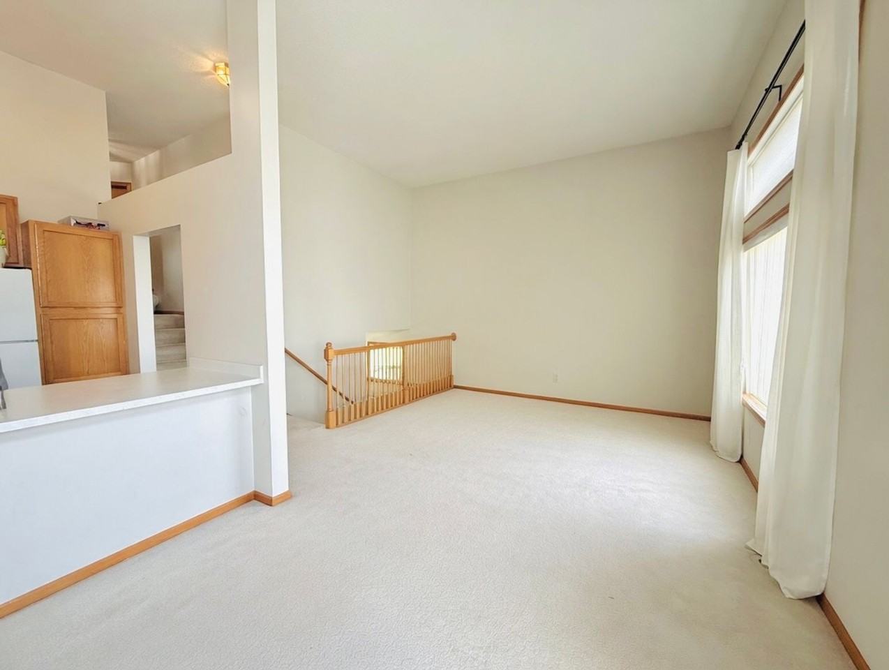 15623 Finch Ave - Photo 6 of 23