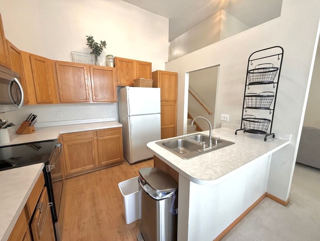 15623 Finch Ave - Photo 7 of 23