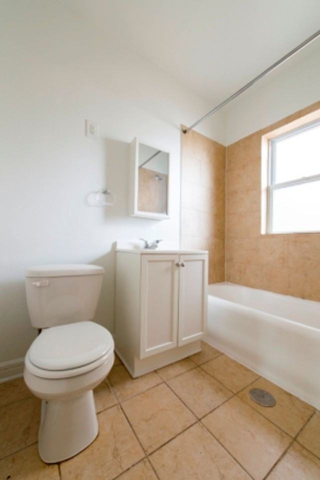 7354-58 S Dorchester Ave 1348-52 E 74th Chicago, IL 60619 - Photo 3 of 30