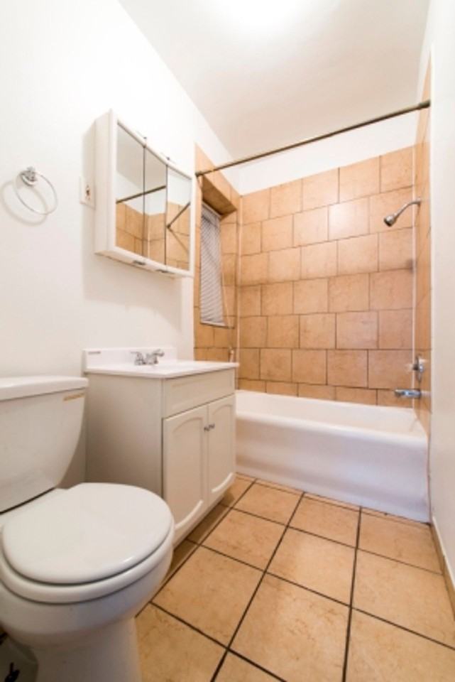 7354-58 S Dorchester Ave 1348-52 E 74th Chicago, IL 60619 - Photo 5 of 30