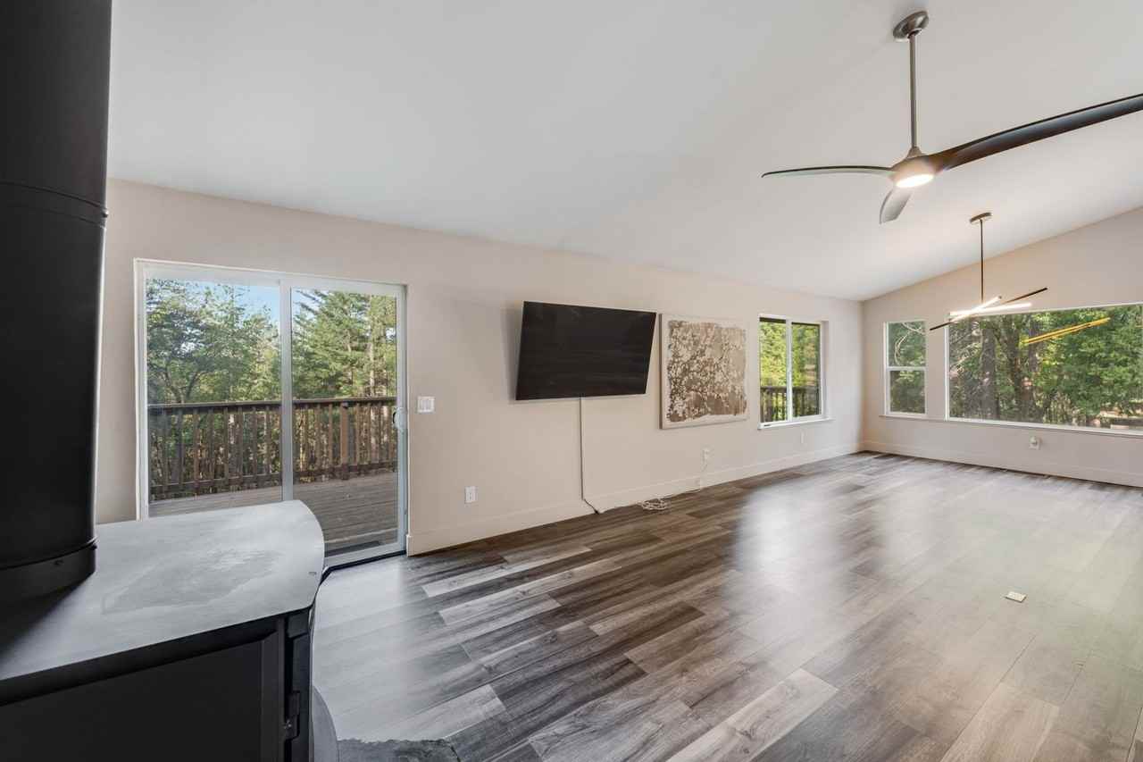 2870 Fox Run Rd - Photo 5 of 48