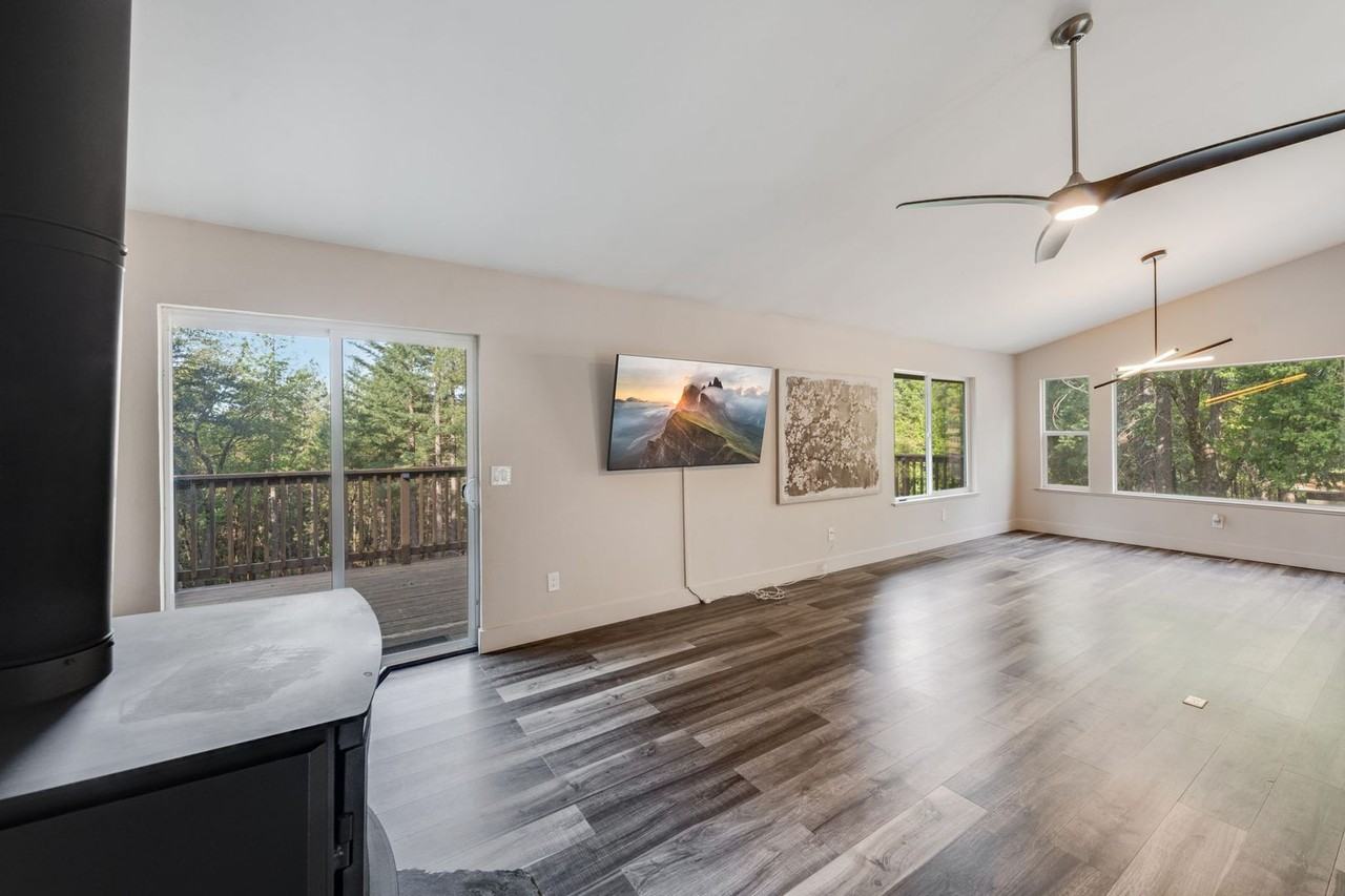 2870 Fox Run Rd - Photo 6 of 48