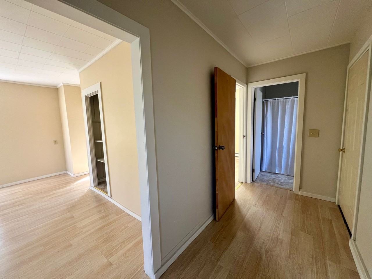 1407 Central Ave - Photo 5 of 7