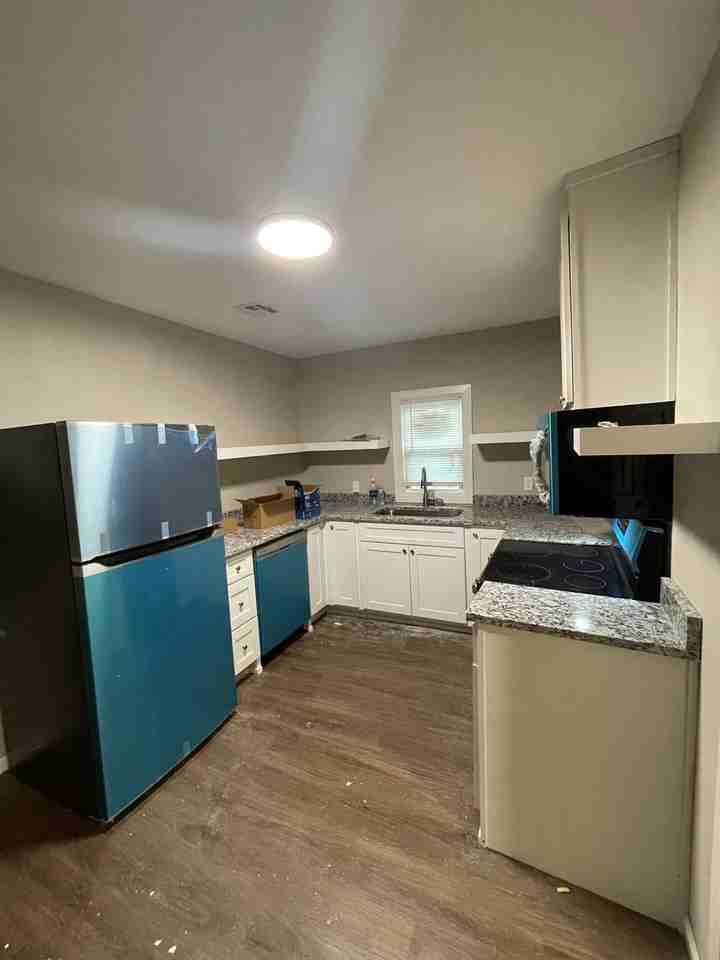 111 D St Ne - Photo 4 of 8