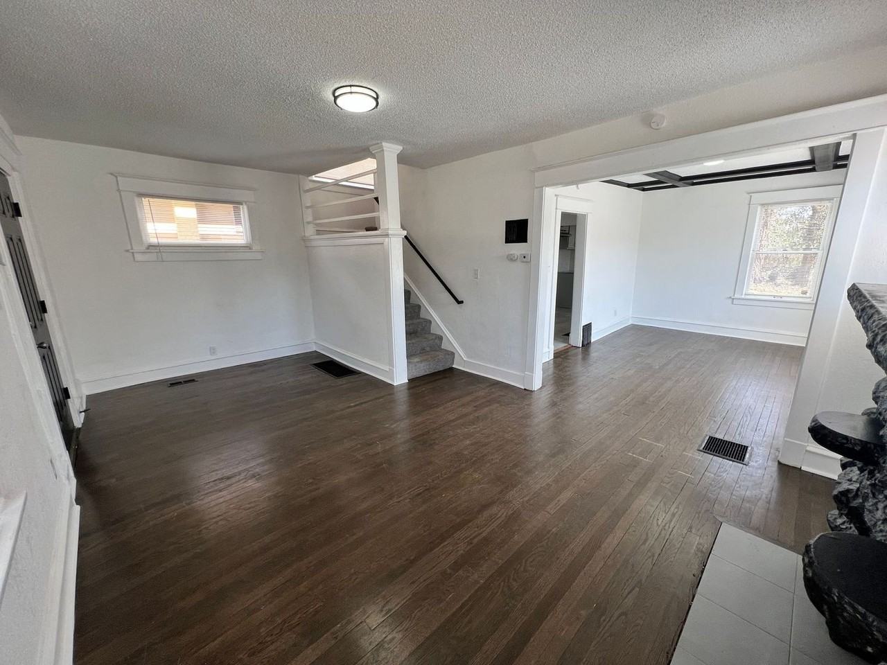 3919 Olive St - Photo 3 of 15