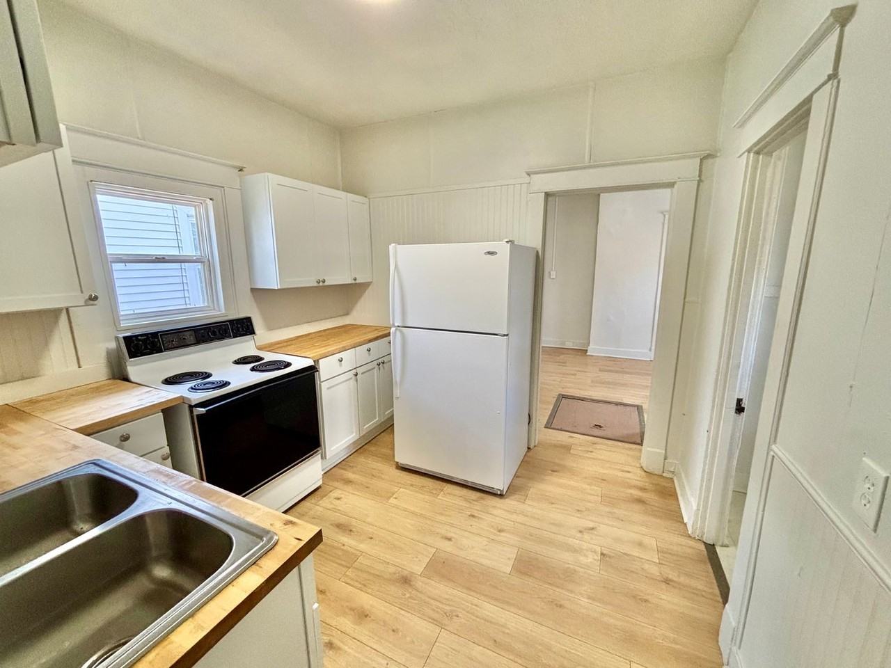 917 Roadway Ave - Photo 7 of 8