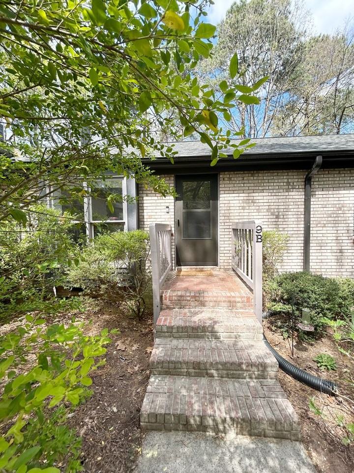 500 W Woodcroft Pkwy - Photo 4 of 20