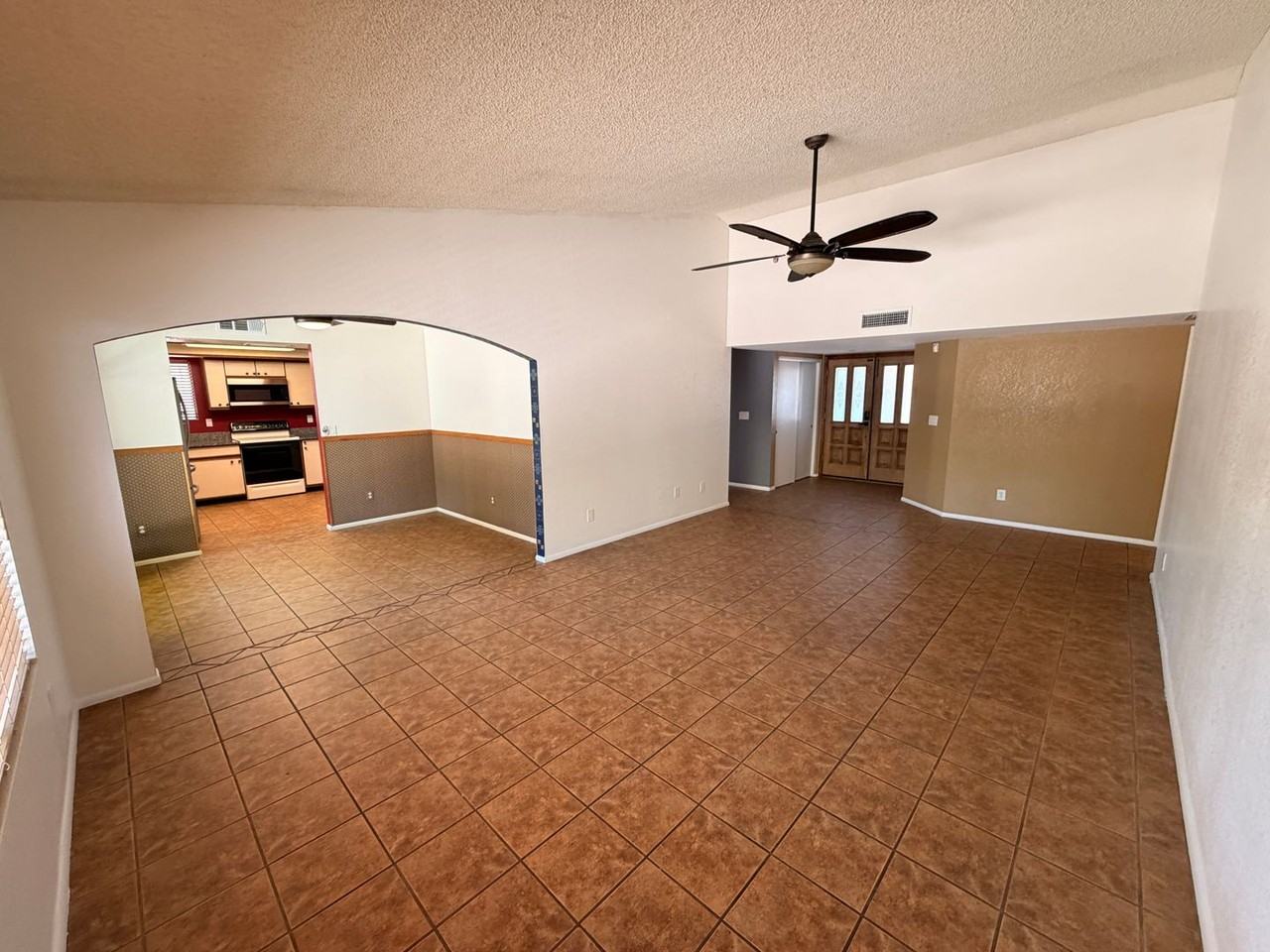 8151 W Sierra Vista Dr - Photo 3 of 23