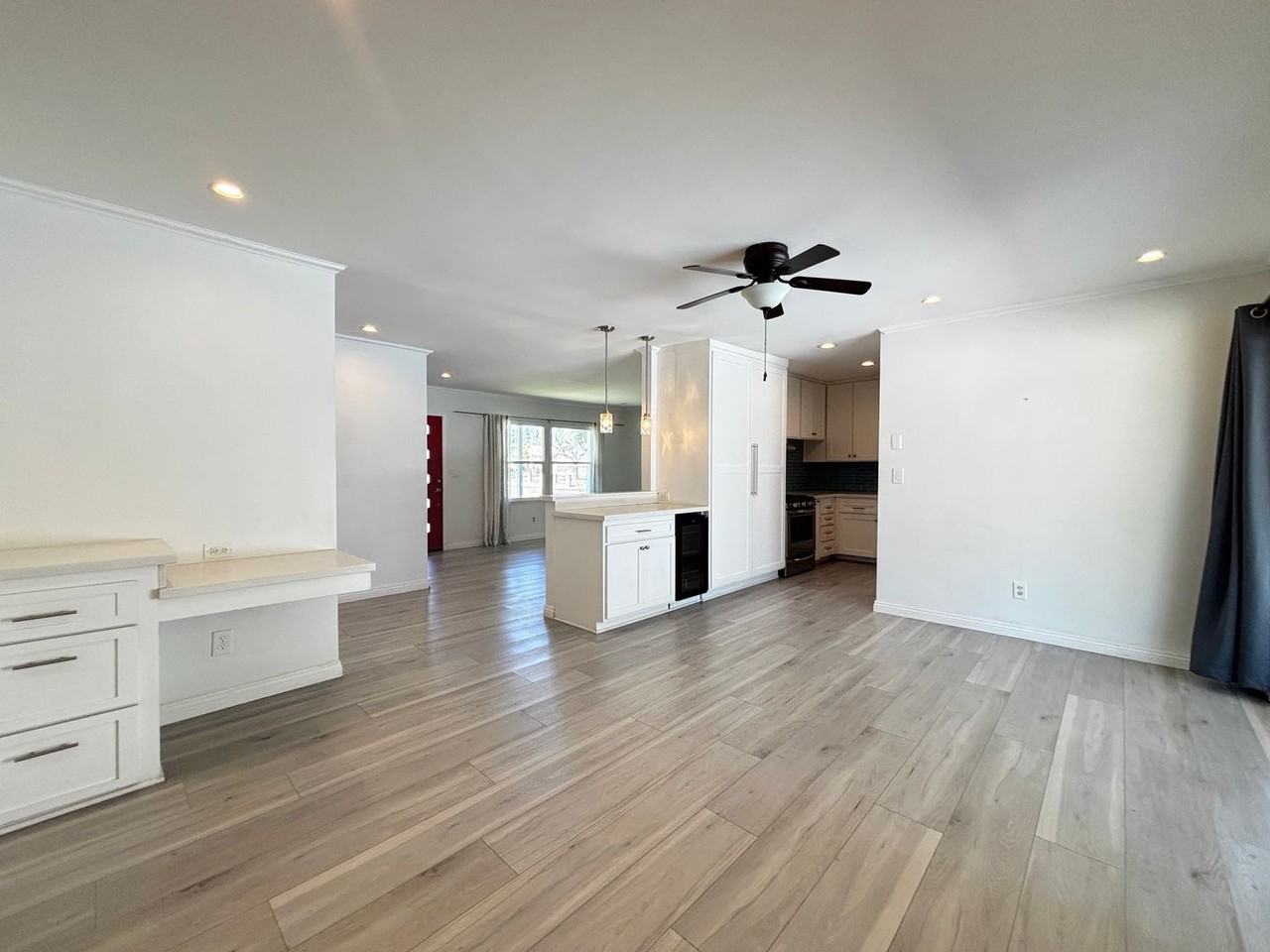 8220 Kentland Ave - Photo 6 of 25