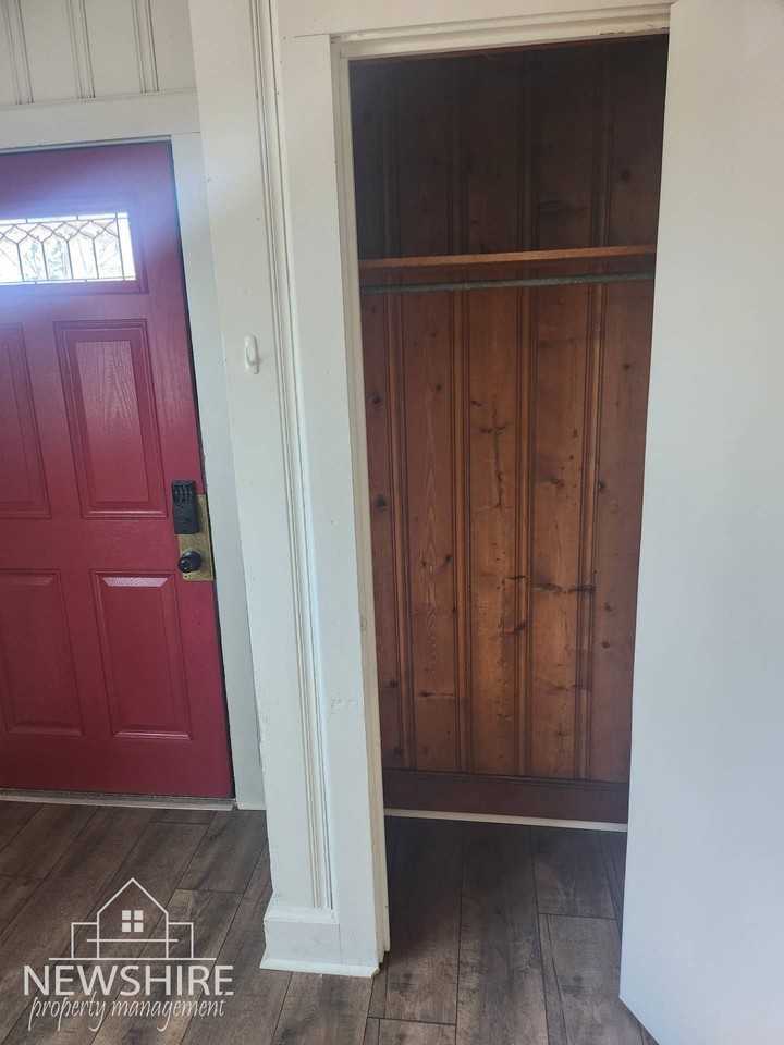 Comfortable 2 - Photo 3 of 11