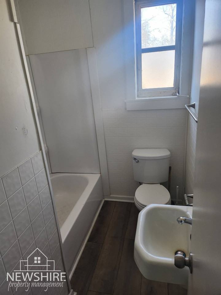 Comfortable 2 - Photo 5 of 11