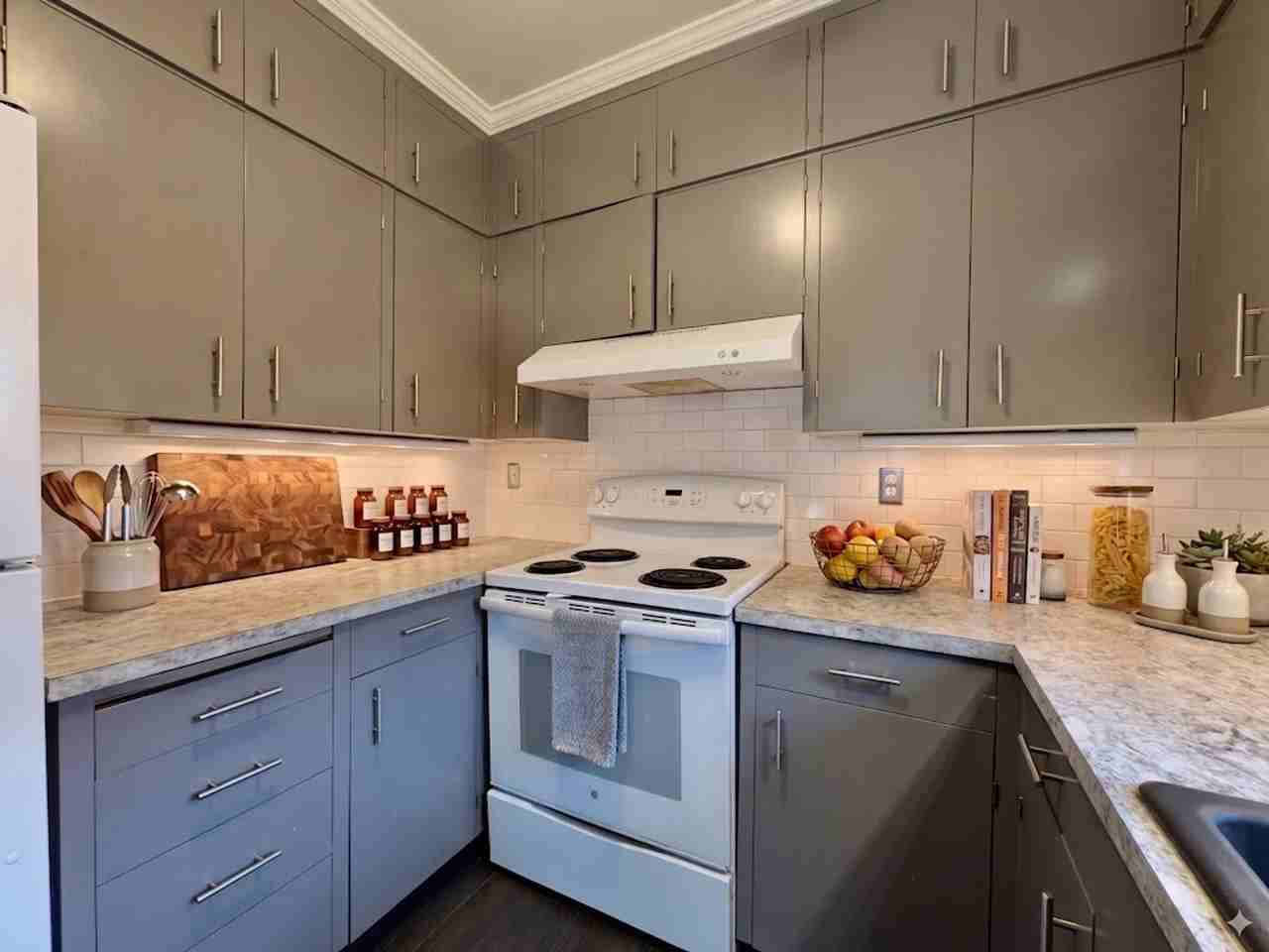 4516 Se Salmon St - Photo 4 of 21