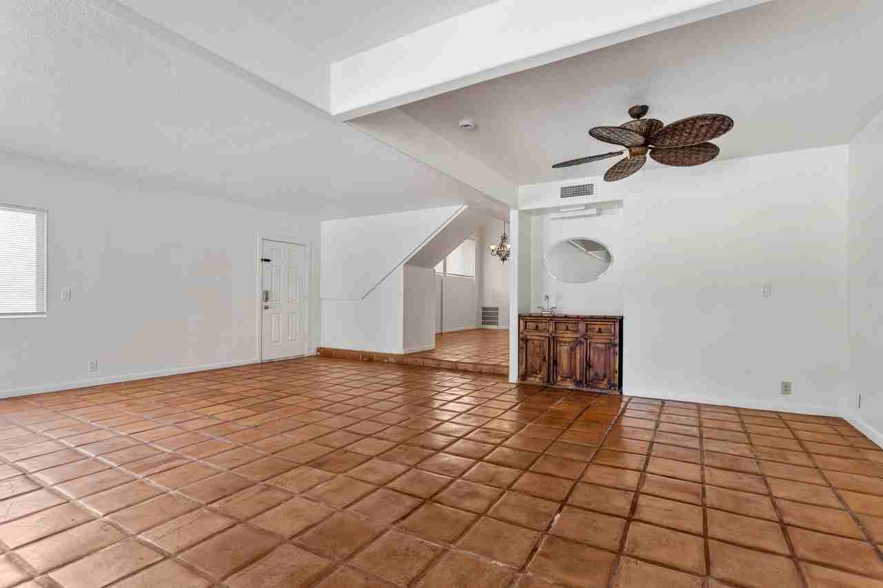 908 Vegas Valley Dr - Photo 4 of 36