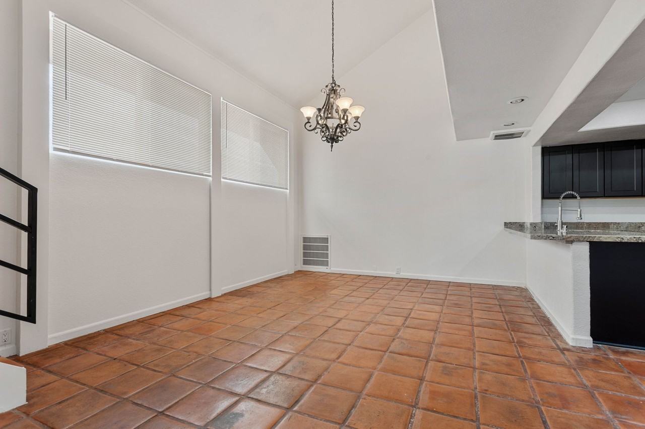 908 Vegas Valley Dr - Photo 7 of 36