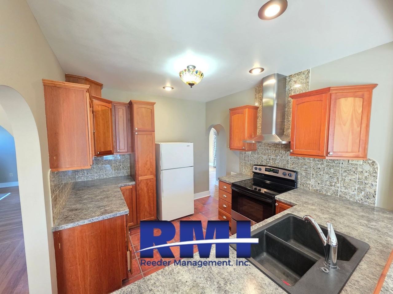 1103 Ohio Ave - Photo 3 of 8