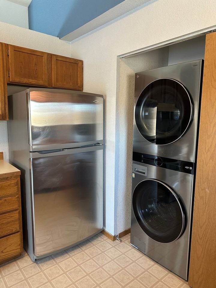 6409 S Aurora Dr - Photo 4 of 9