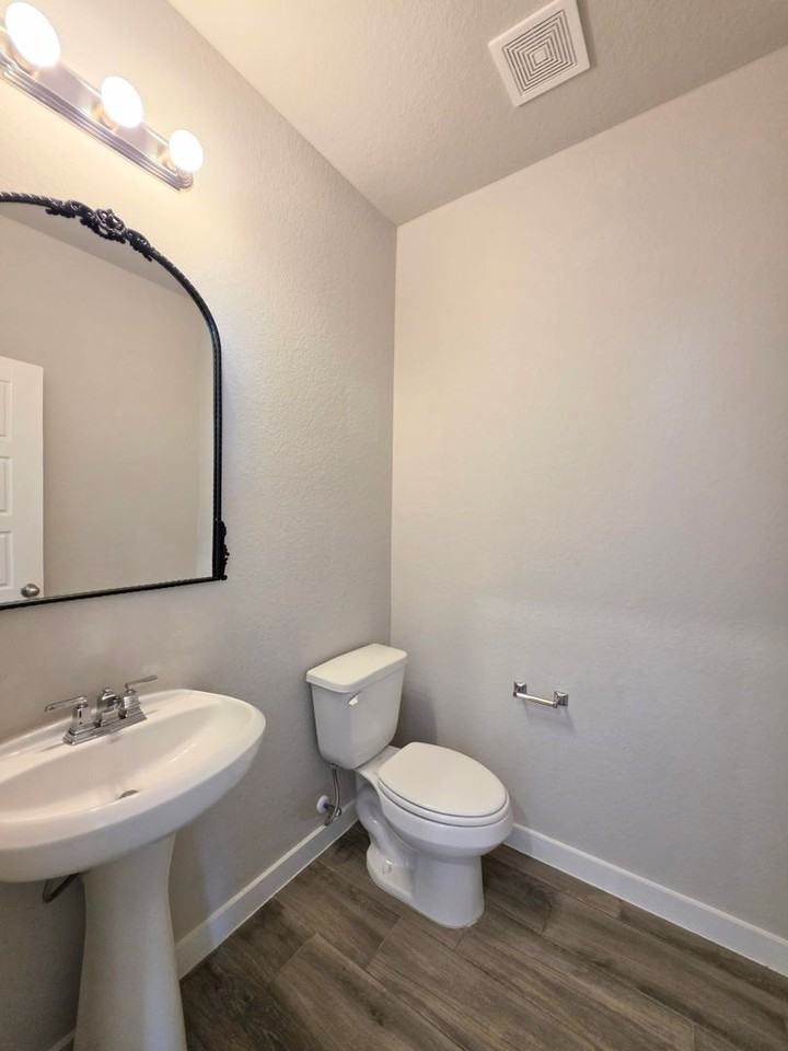 724 Fort Leonard - Photo 4 of 27